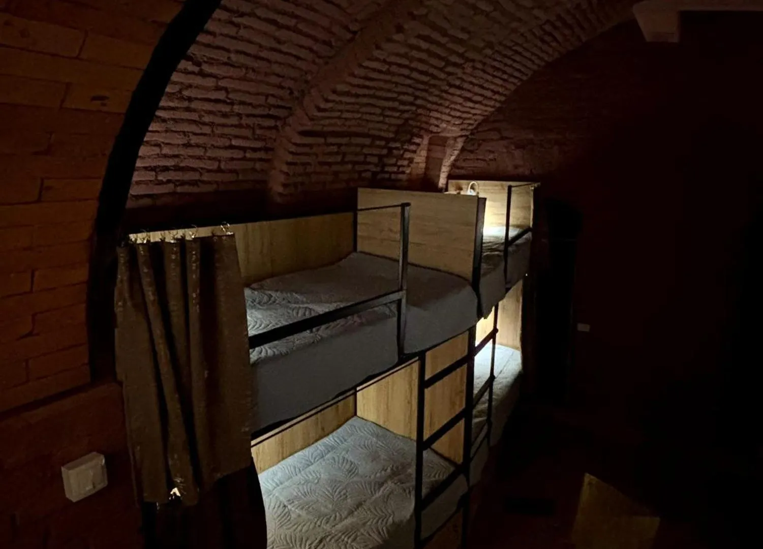 Vintage Hostel At Freedom Square Tbilisi Georgien
